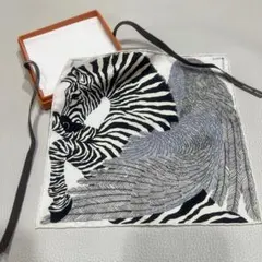 エルメス　カレ　ナノカレゼブラペガサス