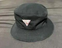 GUESS ブラック バケットハット M