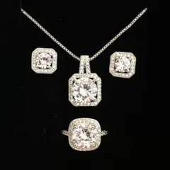 キュービックジルコニア　CZダイヤ　ネックレス　ピアス　リング　3点セット