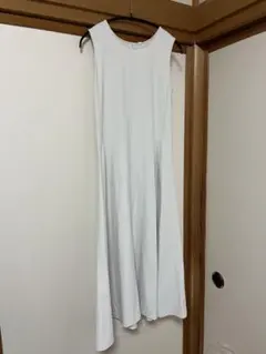 【新品未使用】　UNIQLO ウルトラストレッチワンピース　Ｓサイズ