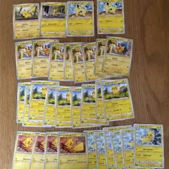 ピカチュウ トレーディングカード 16枚セット - メルカリ