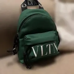 ほぼ未使用】VALENTINO VLTN スマートフォンショルダー - メルカリ