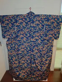 美品　洗える着物　小紋　袷　蝶々柄　花柄