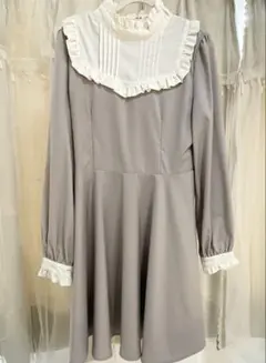 Honey Cinnamon フリル襟 グレー ワンピース