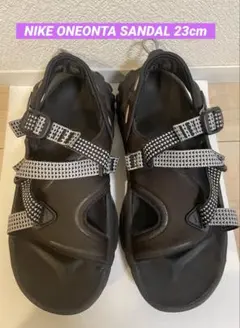 ナイキ スポーツサンダル オニオンタ 黒 23cmのサムネイル