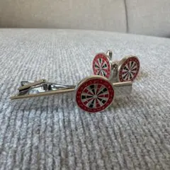ネクタイピン、カフスボタンのセット