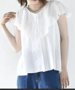 新品⭐︎レトロガール⭐︎ フリル襟ノースリブラウス