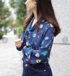 【日本上陸30th限定コラボモデル】VIVA MODA　ボウタイブラウス　S