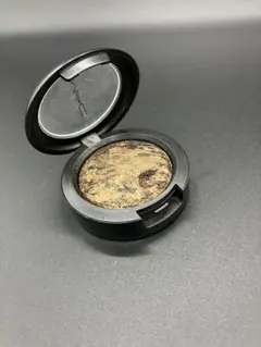 MAC ミネラライズアイシャドウ ギルトバイアソシエイション