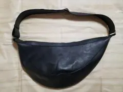 ZARA ブーメランクロスボディバッグ XL ブラックのサムネイル