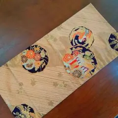 帯の金色 花柄 鳥刺繍 テーブルセンター 、マット 約31cm x 65cm