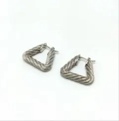 bottega veneta トライアングルツイストフープピアスのサムネイル