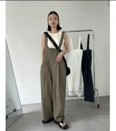 HANNE サスペンダートラウザー　サロペット　カーキ