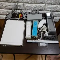 Wii本体 リモコン2個 センサーバー付き