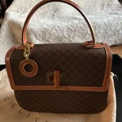 Item thumbnail for item 745d2224-6192-4f98-a5c5-9ab45cc0c8f4