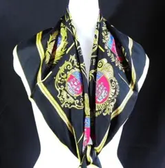 グッチ GUCCI スカーフ シルク100% ホース 馬蹄柄 インターロッキング グッチ GUCCI スカーフ シルク100% ホース 馬蹄柄 インターロッキング