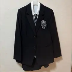 フォーマルスーツ 黒 白シャツ ストライプネクタイ　女児160