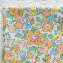 ベッツィ　ネオンタン　輸入リバティタナローン　30cm×50cm