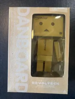 amazon限定　リボルテックダンボー
