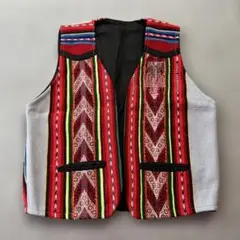 美品✨カラフル　刺繍ベスト　チャレコ★アンデス