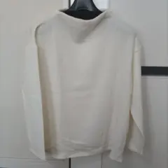 アイボリー リブ編み 長袖ニット　白、ホワイト