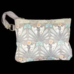 Item thumbnail for item cffda7be-1eab-4cb4-9986-744c63f3226d