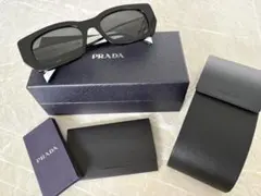 値下げ中】PRADA ブラックサングラス Y158 - メルカリ