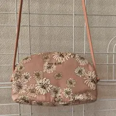 Item thumbnail for item e653a9a6-1bfa-4a95-a87f-557ecc83b367