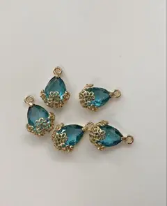 デコパーツ　ガラスペンダントチャーム(水色)　5点セット