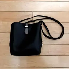 ブルーブルーエ　ショルダーバッグ バッグ　合皮　黒　ブラック