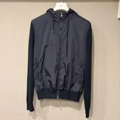 MONCLER フード付きネイビーナイロンジャケット