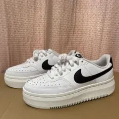ナイキ コートビジョン アルタ ホワイト 白 スニーカー NIKE 厚底のサムネイル