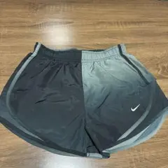 美品Nike ランニング、ジムに！ショートパンツ グラデーションサイズMパンツ付