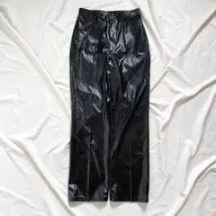 フェイクレザー パンツ 黒 ブラック ストレート センターパート