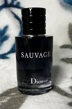 正規品Dior SAUVAGE EAU DE TOILETTEのサムネイル