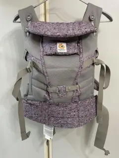 【未使用】エルゴベビー 抱っこひも アダプトクールエアー　ピンクデジカモ柄