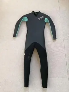 2026年最新】dove ウエットスーツの人気アイテム - メルカリ