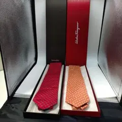 10-40 Salvatore Ferragamo他　 ブランドネクタイ2本組