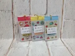 HELLO KITTY　シール風　アクリルキーチェーン