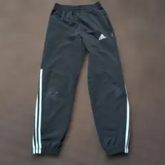 adidas ロングパンツ ブラック 150 薄手