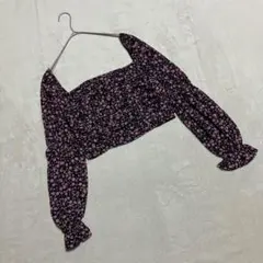 DIVIDED H&M ＊ 花柄 シアー ショート丈 ブラウス 黒 ピンクのサムネイル