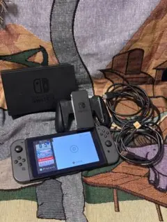 任天堂　Nintendo Switch スイッチ　本体 付属フルセット