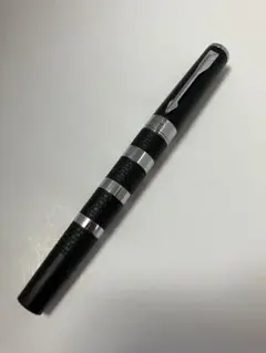【PARKER（パーカー）】万年筆 チェック柄 キャップ付 PARKER（パーカー）】万年筆 チェック柄 キャップ付 - メルカリ
