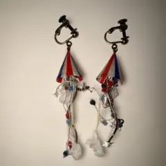 ユニークな傘型イヤリング