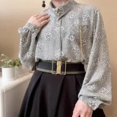 リボン柄 ちりめん風 ハイネックブラウス チェーン ヴィンテージ 日本製 白　黒