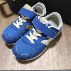 最終値下げ中！New Balance スニーカー サイズ20 青