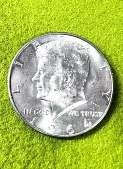 M1771【アメリカ　ケネディハーフダラー銀貨　1964年】銀90%　美品