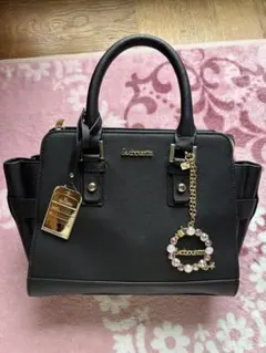 ブラック ハンドバッグ ショルダーバッグ　チャーム付き　& chouette