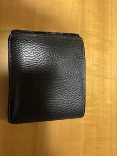 ココマイスターレザー二つ折り財布のサムネイル