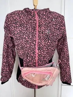 adidas ウエストポーチ　(ウインドブレーカーオマケ付)